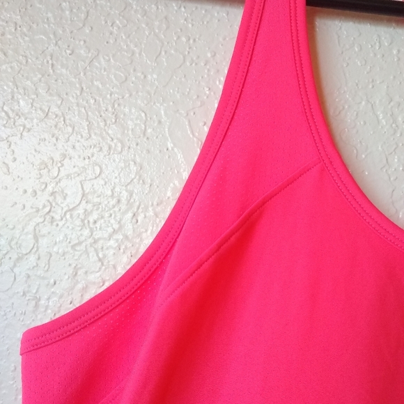 Under Armour heat gear hot pink racerback tank L - Picture 7 of 11